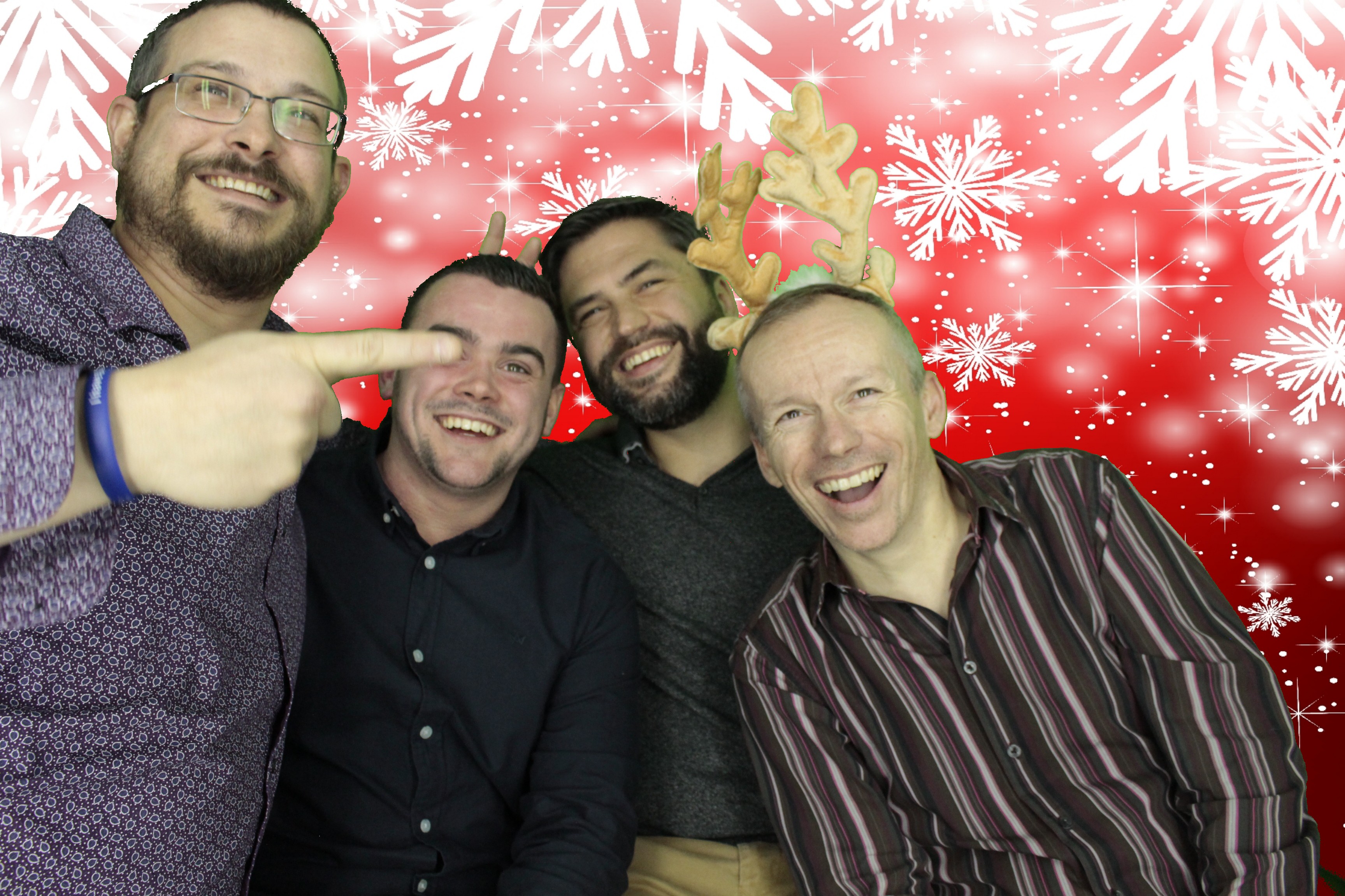 Ocean Network Express Christmas Party 2019 | View more photos from the event at gallery.myphotoboothexperience.co.uk/u/MyPhotoBoothExperienceLtd/Ocean-Network-Express-Christmas-Party-2019